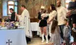 Adela Popescu și Radu Vâlcan și-au botezat al treilea băiețel. Cum a arătat petrecerea de lux, decorată cu zambile și liliac