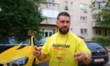 Dorian Popa și-a ieșit din fire când un fan a încercat să se urce în mașina lui de 300.000 de euro