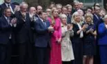 Soția tinerică a lui Boris Johnson, apariție neașteptată la ultimul lui discurs ca prim-ministru al Angliei. A purtat o rochie de peste 550 de euro