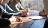 Contextul economic incert și creșterea prețurilor readuc joburile din străinătate în atenția candidaților. Joburile cu nivel mediu de experiență și cele entry level sunt cele mai căutate de români