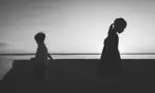 Povestea cutremurătoare a unei mame: Unul dintre copii își abuza sexual frații