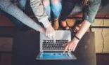 Sondaj eJobs: Piața muncii, mai fierbinte decât oricând – 65% dintre angajați cred că și-ar putea găsi un job nou în mai puțin de două luni. Totuși, mai mult de jumătate și-ar da demisia doar dacă ar avea o variantă sigură de rezervă