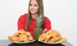 O adolescentă a avut fobie de alimente noi. De la trei ani a mâncat doar croissante. Iată cum a reușit să-și diversifice meniul