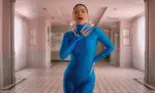 INNA, din ce în ce mai extravagantă. Cum a apărut cântăreața în cel mai recent videoclip al ei
