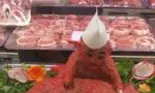 Beți un pic de aghiazmă înainte de a vedea aceste fotografii: cele mai ciudate poze de pe net