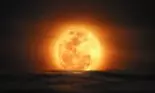 În luna august vor avea loc două evenimente astronomice rare: o super lună și o lună albastră