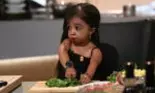 Povestea impresionată lui Jyoti Amge, cea mai mică femeie din lume. Are 29 de ani, 5 kilograme și 62 centimetri înălțime