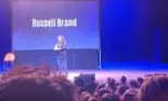 Russell Brand, victimele care îl acuză de agresiune sexuală fac dezvăluiri neașteptate: „Pur și simplu mă sufoca'