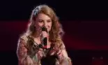 VIDEO| Cine este, de fapt, Andra Covaleov, profesoara care a făcut show la Vocea României. Puțini știu că nu e prima dată când a urcat pe scena show-ului de la Pro TV