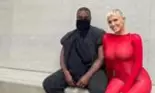 Soția lui Kanye West, Bianca Censori, ținută transparentă la Art Basel Miami