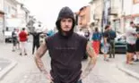 Zanni, care e pasionat de pictat, și-a scos tablourile la vânzare. Cât costă o operă de artă creată de el