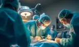 Unui bărbat i-a „explodat” colonul din cauza unui strănut puternic în timp ce lua micul dejun