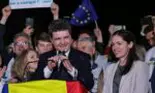Ce i-a șoptit Mirabela Grădinaru la ureche lui Nicușor Dan în timpul discursului după câștigarea alegerilor