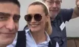 Imagini cu Andreea Esca îmbrăcată în școlăriță. Cum a apărut la reuniunea cu colegii de liceu