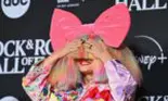 Sia, în ipostaze tandre cu un bărbat celebru, la doar patru luni de la divorț