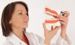Când se scot măselele de minte – ghid complet explicat de medicul stomatolog