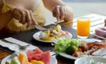 7 alimente pe care le mâncăm zilnic favorizează cancerul de colon!