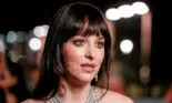 Imagini cu Dakota Johnson aproape goală. Actrița susține că „uneori, pur și simplu să fii este cel mai sexy lucru'
