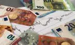 Imobiliare.ro Finance: Ce consecințe are creșterea cursului valutar asupra creditelor: locuințe mai scumpe, mai mulți bani aduși de acasă și rate mai mari 