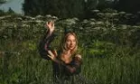 Horoscop mâine, 24 iunie 2026. De Sânziene și Sfântul Ioan Botezătorul, o zodie primește un semn rar de la Univers