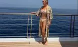 Amy Schumer s-a afișat în costum de baie, fără filtre, după ce a slăbit 22 de kilograme