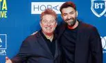 Pavel Bartoș și Smiley cu familiile la avanpremiera filmului 'Vacanță All Inclusive'. Gina Pistol, Eva și Sofia Bartoș au atras toate privirile