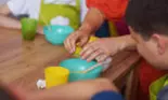 Terapia prin gătit crește șansele de recuperare pentru copiii cu autism, retard mental ori sindrom Down
