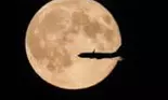 Astăzi vom avea SUPER LUNA. Iată ce spun astrologii despre acest eveniment astral