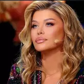 Sărbătoare pentru Loredana Groza. Cum arată mama vedetei la 81 de ani. Imagini de colecție cu cele două
