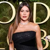 Siluetă de invidiat! Sofia Vergara a pozat în costum de baie de ziua ei și a demonstrat că vârsta e doar un număr
