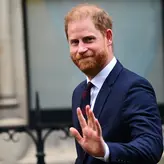 Regele Charles i-a închis ușa în nas? Prințul Harry a aterizat în UK, dar a pierdut cazarea la Palatul Buckingham