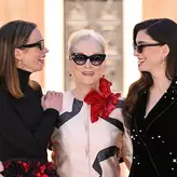Meryl Streep, gest impresionant pentru Anne Hathaway și Emily Blunt la „Diavolul se îmbracă de la Prada 2”. Ce salarii ar fi primit actrițele