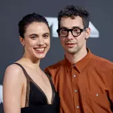 Margaret Qualley și Jack Antonoff divorțează? Actrița a șters toate pozele de la nuntă și a pus fanii pe jar