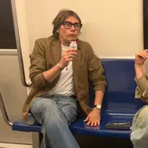 Un studio de înregistrări în metrou: Alessandra Stoicescu lansează podcastul „Mind the Gap” cu actorul Marius Manole