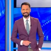 Alexandru Constantin pleacă de la România TV! Mesajul neașteptat transmis în ultima lui dimineață pe sticlă: „Am mare nevoie de o pauză reală“