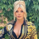 Loredana Groza a încins atmosfera în Maldive! Imaginile în costum de baie care i-au lăsat fanii fără cuvinte