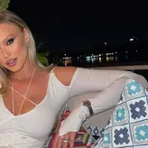Gina Chirilă, apariție incendiară în costum de baie! Detaliul cu care fosta soție a lui Bogdan Vlădău a făcut ravagii pe internet