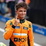 Triunghi amoros în Formula 1? Lando Norris a trecut de la o influenceriță celebră direct în brațele unei actrițe din „Sex/Life”