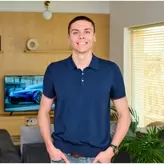Cum arată casa lui David Popovici. Vila modernă cu grădină generoasă și acces la piscină semiolimpică