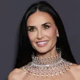 Secretul colierului de 3 milioane $ purtat de Demi Moore la Cannes 2026: E dotat cu sisteme GPS ascunse