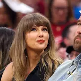 Taylor Swift și Travis Kelce s-au căsătorit într-o ceremonie spectaculoasă la New York. Nunta anului a blocat Manhattanul