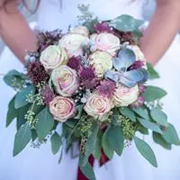 Buchet mireasa astrantia