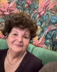 Madalin Ionescu si mama sa (6)
