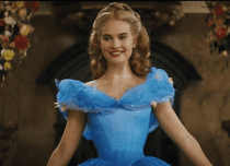 Urmărește trailer-ul feeric pentru „Cenușăreasa”!