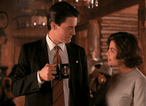 „Twin Peaks”, serialul TV cult al anilor 1990, intră în grila HBO 3. Când este programată premiera