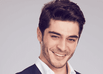 Burak Deniz, Mert din serialul turcesc „Regina nopţii”, e dorit la Bollywood