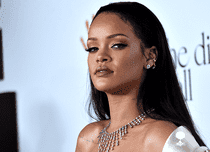 Cum a fost cucerită Rihanna de afaceristul arab și ce părere are tatăl artistei despre noua ei cucerire