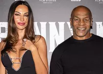 Mike Tyson, cucerit de Mădălina Ghenea. Pugilistul nu și-a putut lua privirea de la actrița care a purtat o rochie fabuloasă