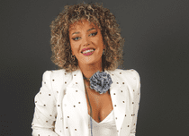Alexia Țalavutis, între Te cunosc de undeva! și matinalul de la Antena Stars. „Suntem ȋn faţa camerelor și câte 15 ore pe zi”. EXCLUSIV