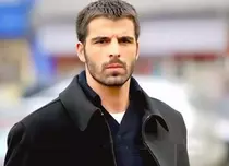 Cum arată acum Mehmet Akif Alakurt, actorul care i-a dat viață personajului Boran în „Puterea destinului”. Nici fanii nu l-ar mai recunoaște